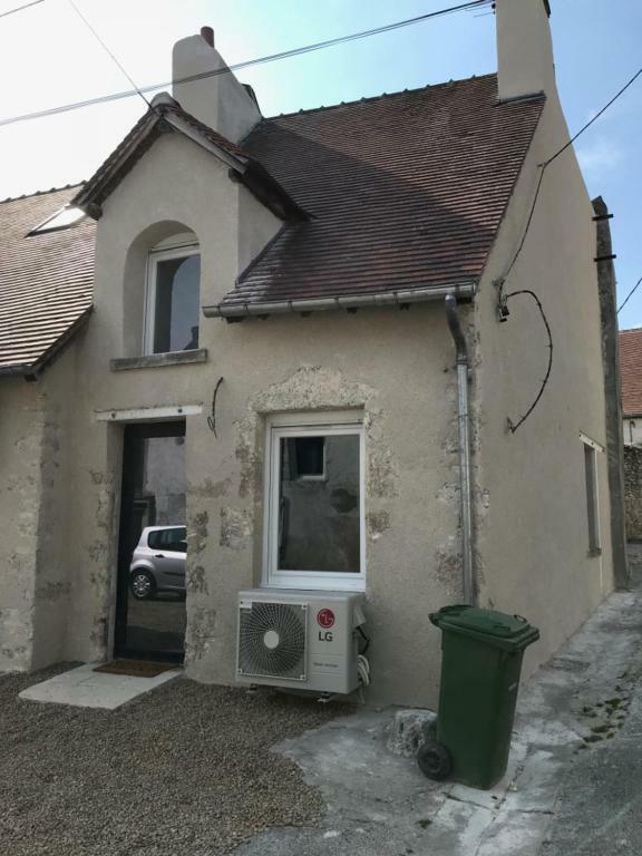 La Loire Et Ses Chateaux_2 Courbouzon  Eksteriør billede